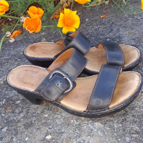 Born Shoes - SALE Born leather 2-strap sandals sz 8